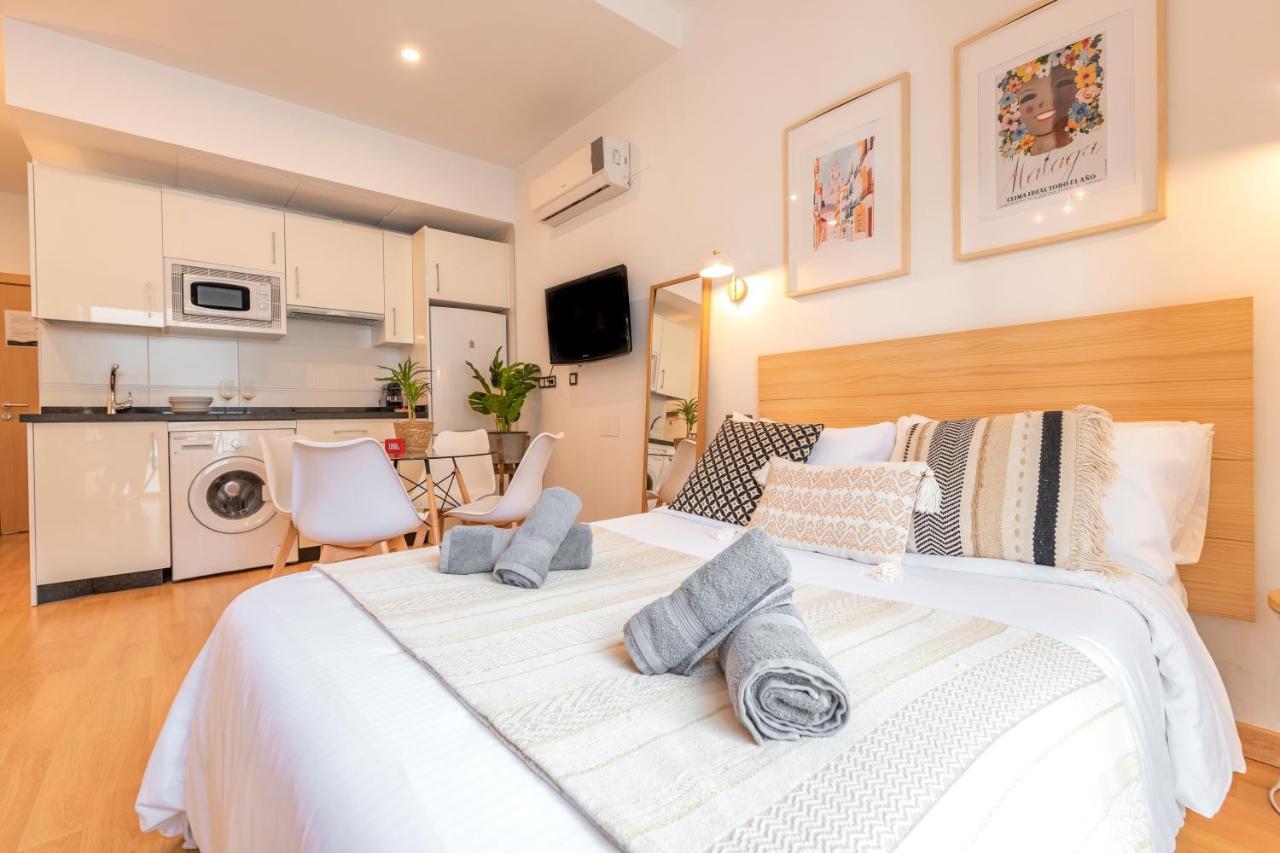 Apartment Romantic In The Center By Rems Malaga